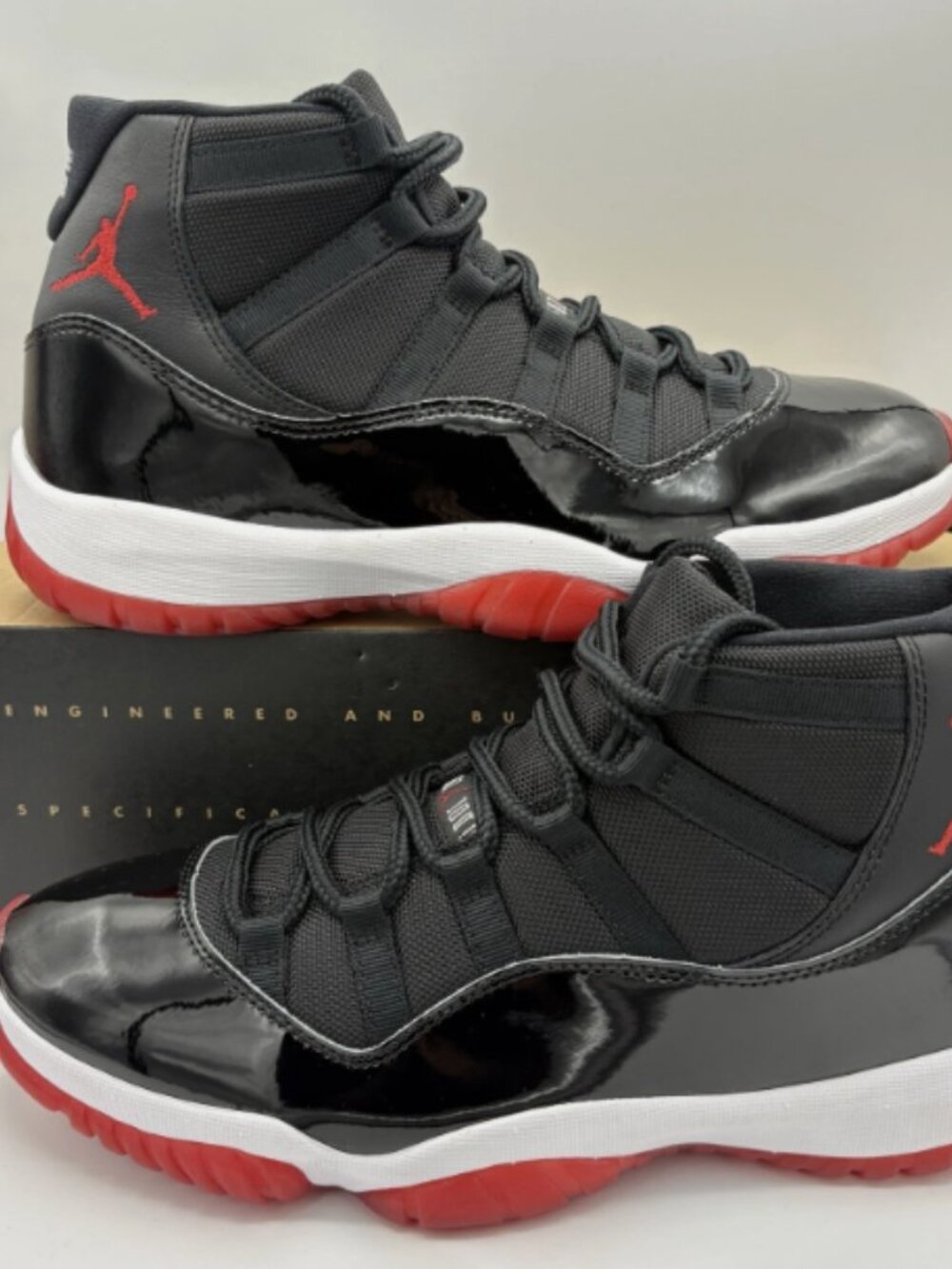 Air Jordan 11 Playoff Breds